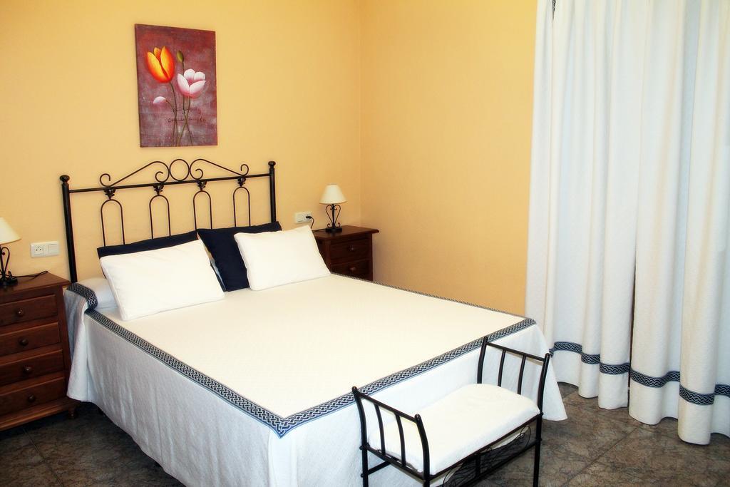 Castor Y Polux Apartment El Gastor Phòng bức ảnh