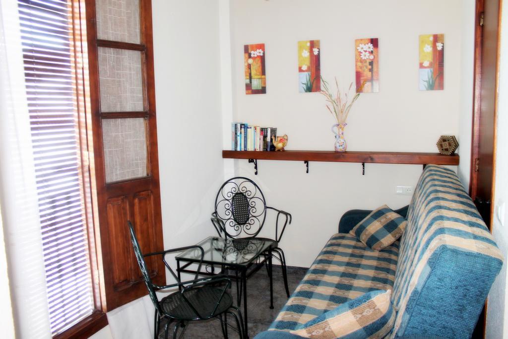 Castor Y Polux Apartment El Gastor Phòng bức ảnh