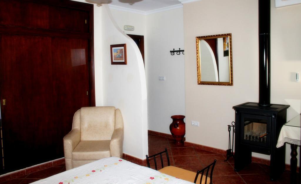 Castor Y Polux Apartment El Gastor Phòng bức ảnh